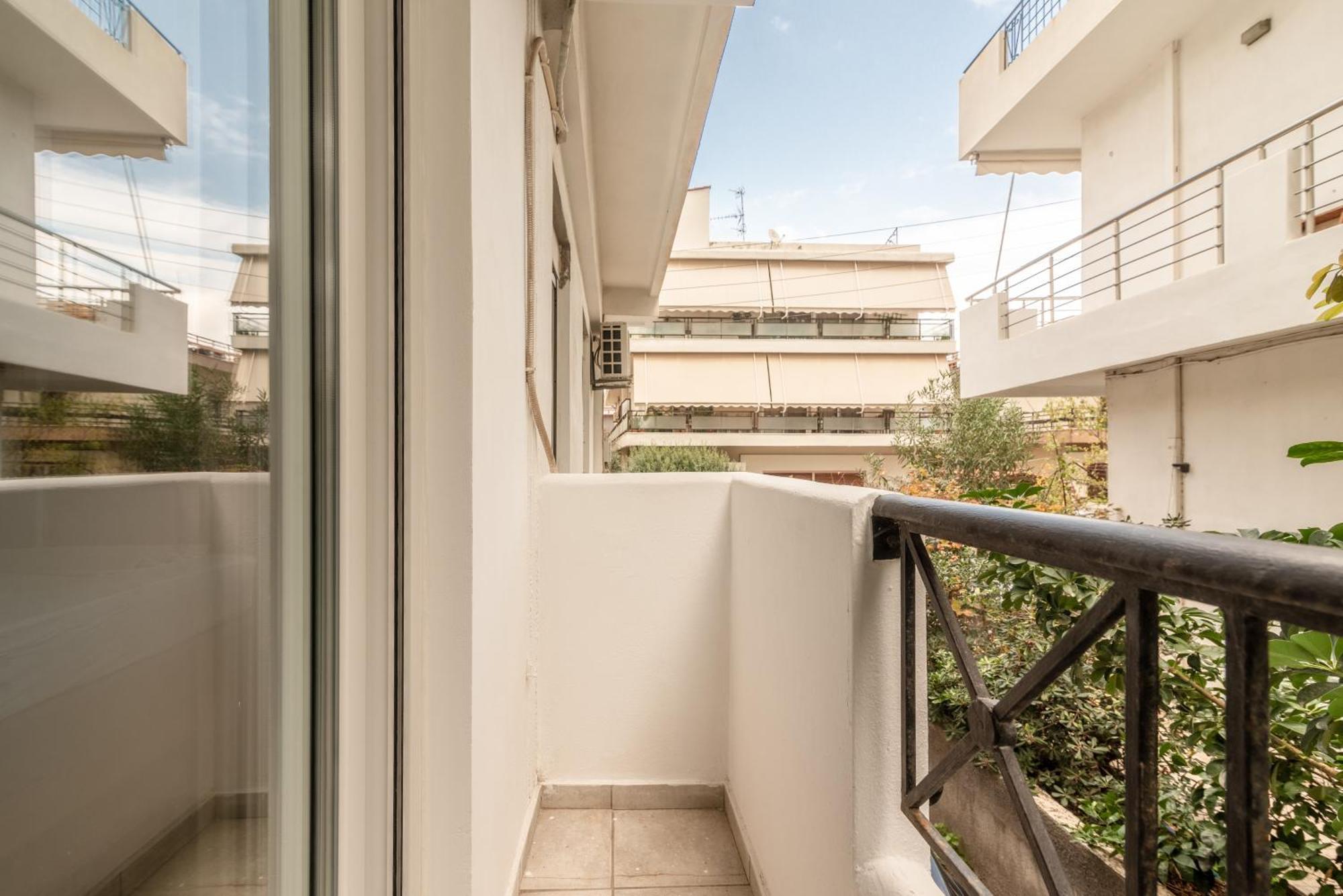 Misty Grey Apartment Near City Centre Heraklion  Exterior photo