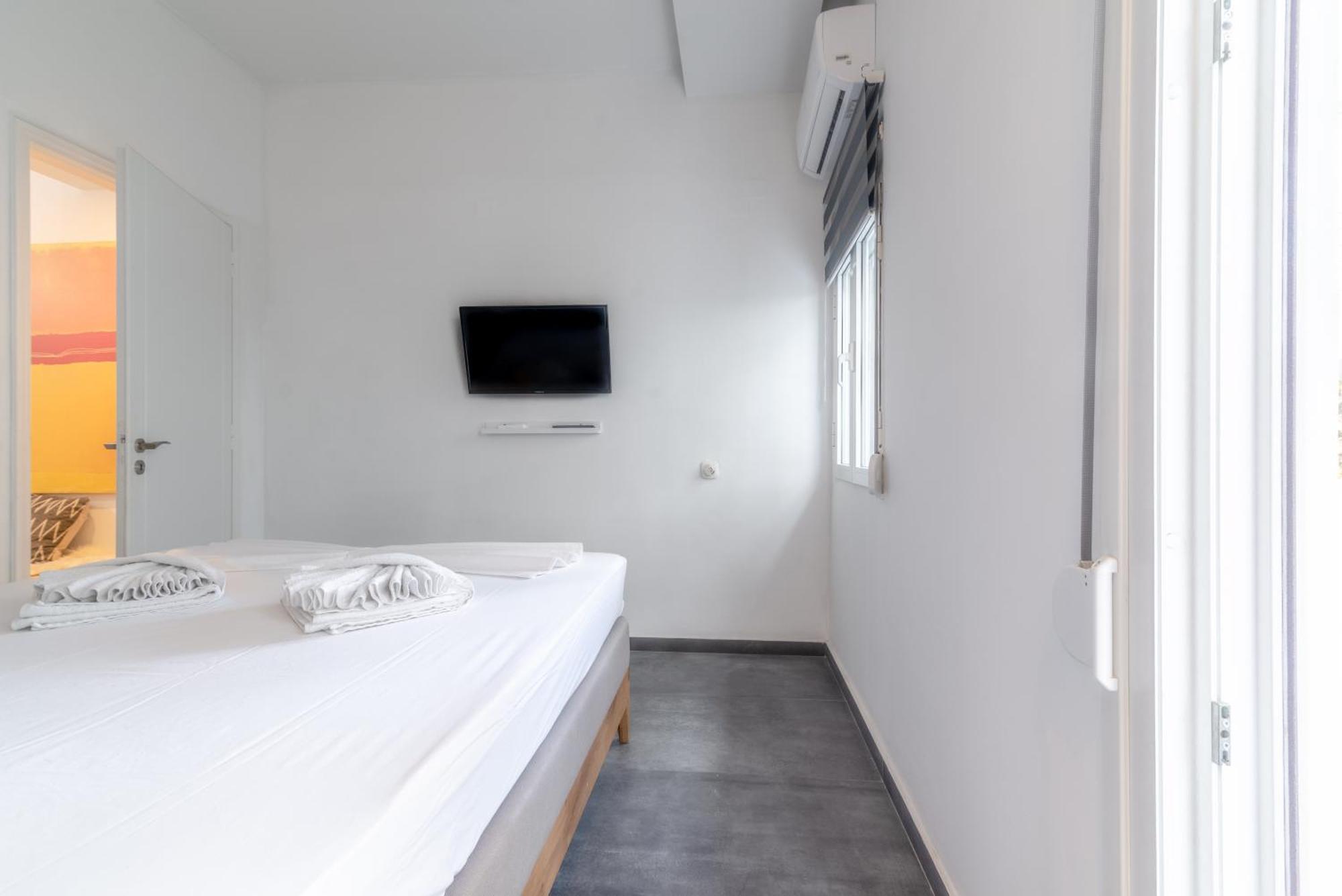 Misty Grey Apartment Near City Centre Heraklion  Exterior photo